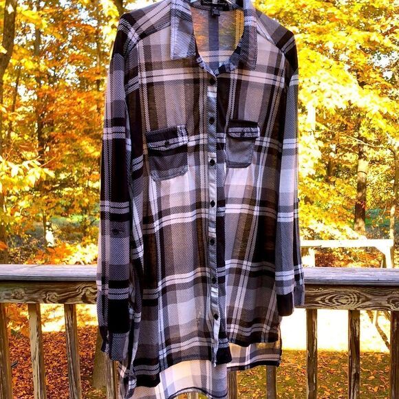 French Laundry  2X Plaid Long Sleeve Button Down  Pit to PIt 27 1/4", EUC - Picture 4 of 16